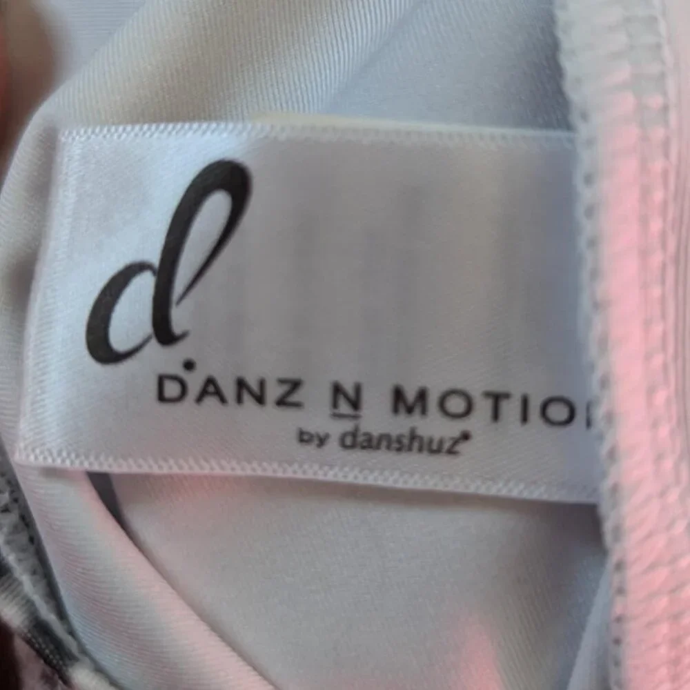 Danznmotion stylish comfortable
